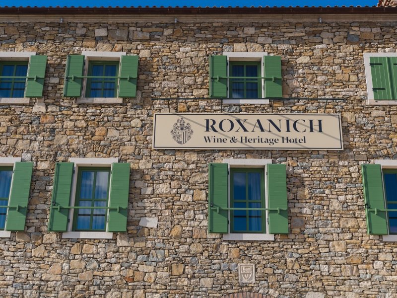 VENUE OF THE WEEK: ROXANICH WINE & HERITAGE HOTEL
